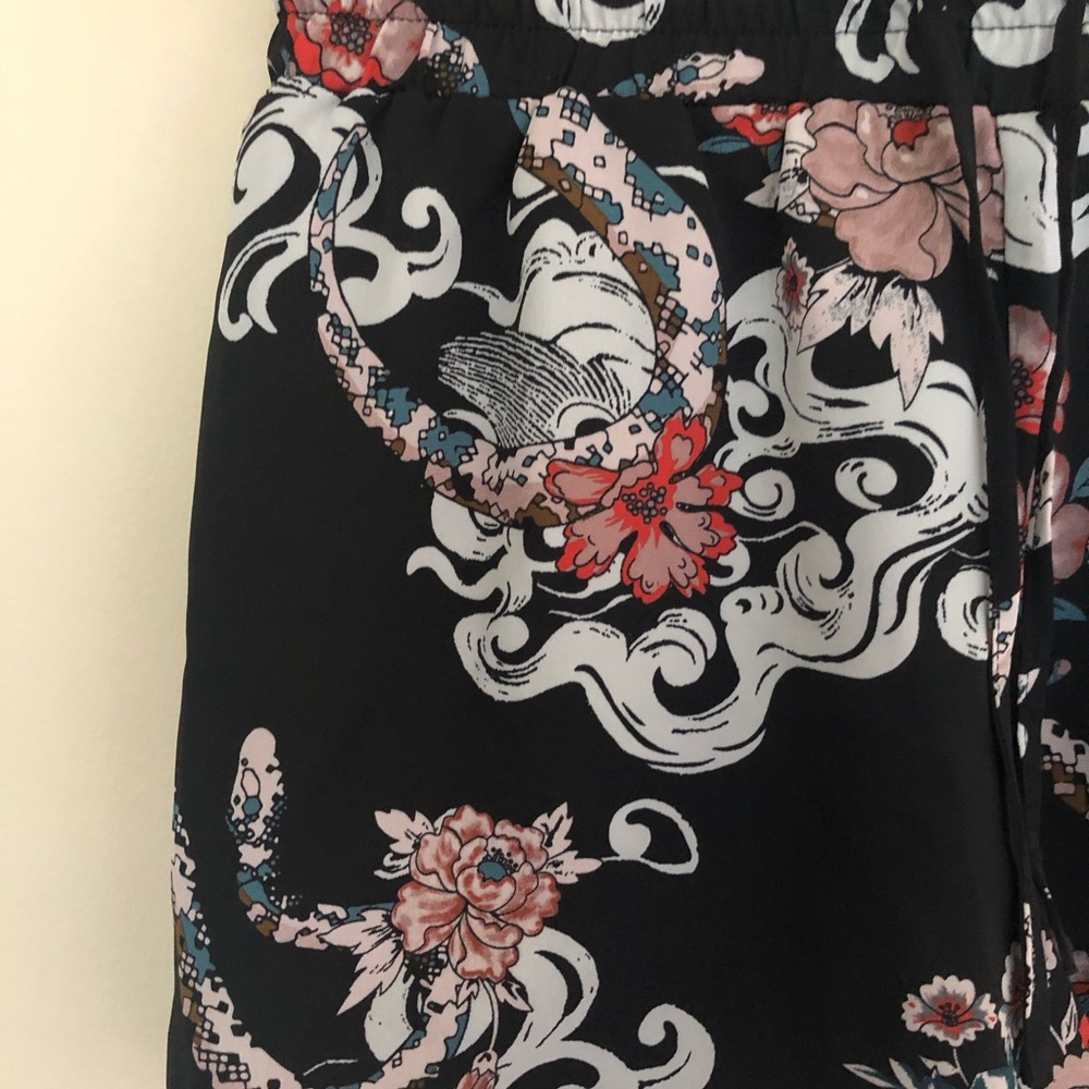 Talula Black Patterned Shorts - Picture 3 of 3
